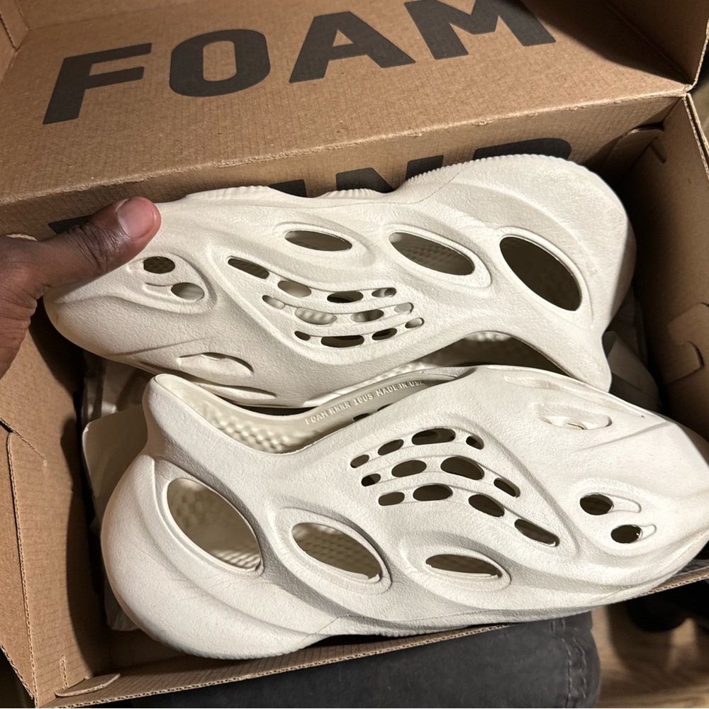 Mens Foam Runners
